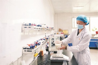 羅曉紅 為企業發展插上科技的翅膀——技術檢測的力量